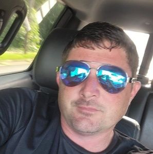 Meet your Posher, Todd